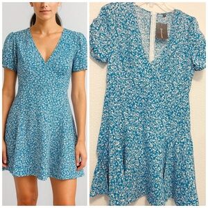Blue Floral Short Sleeve summer dress Large